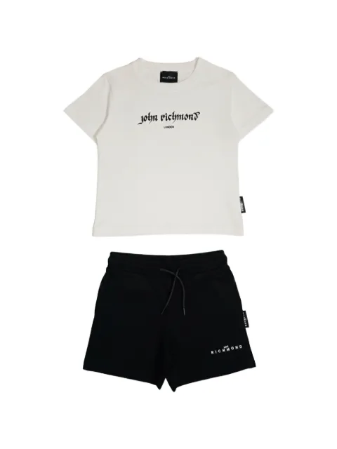 John Richmond Junior set de pantalones cortos de deporte y camiseta con letras del logo