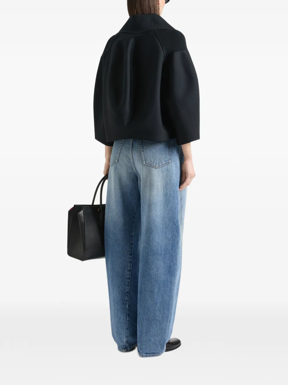 Givenchy Cropped Cocoon jacket in compact knit Zwart