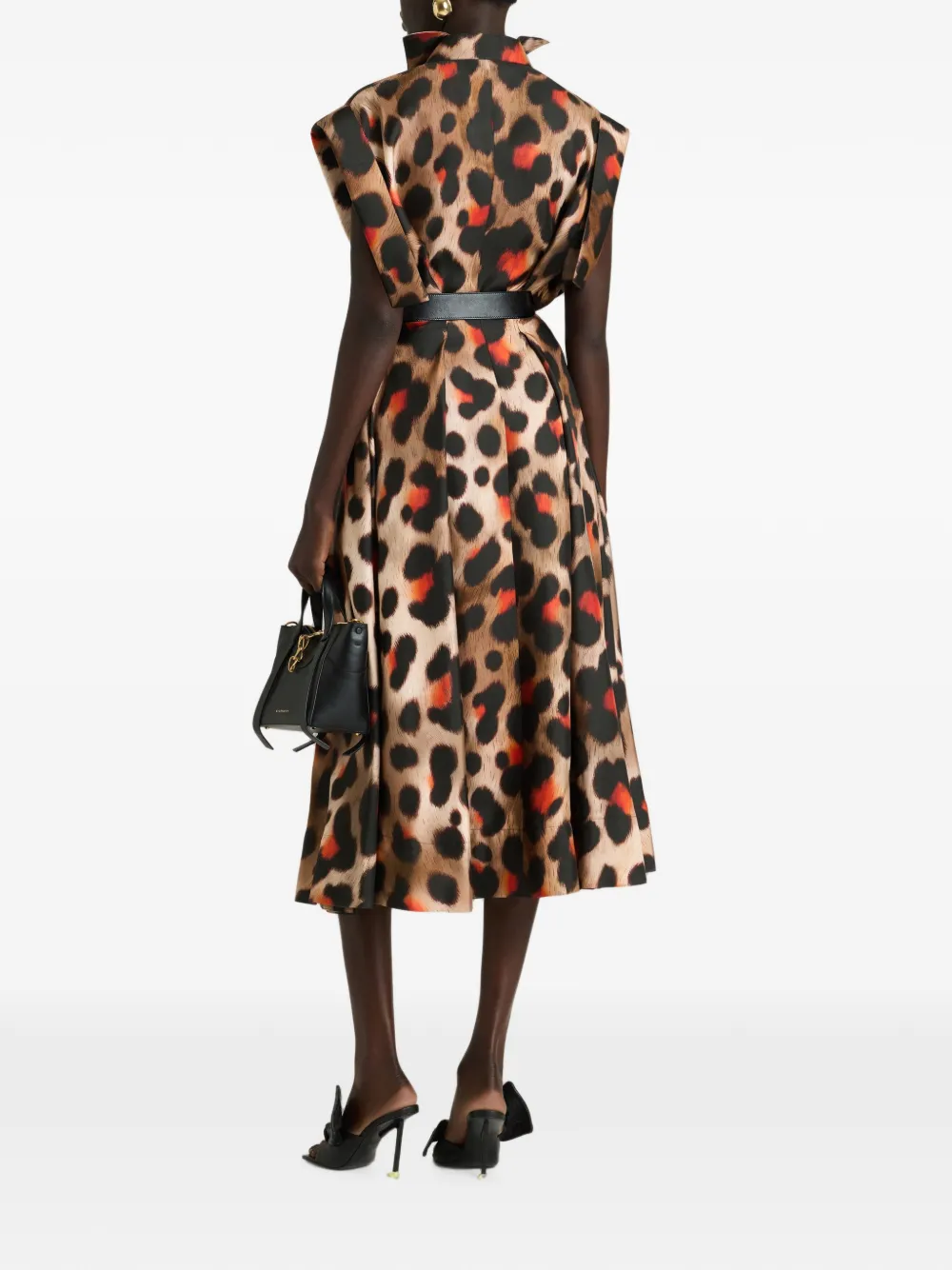 Givenchy Zijden shirtjurk met gedeconstrueerde kraag en luipaard-print Beige