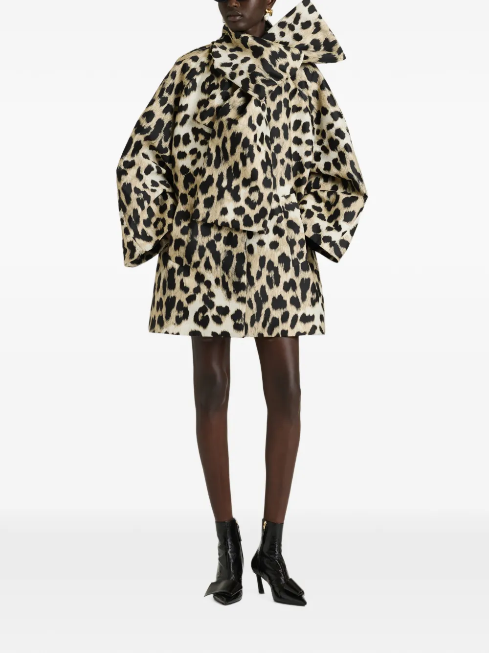 Givenchy Cocoon jas met luipaard-jacquard en sjaal Beige