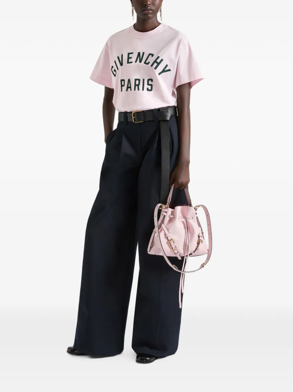 Givenchy Kleine Voyou Bucket-tas van glanzend leer Roze