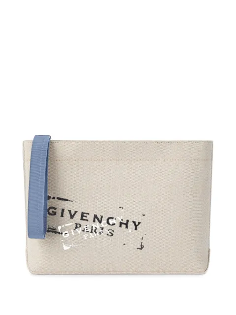 Givenchy شنطة كلاتش كانفا بطبعة شعار الماركة