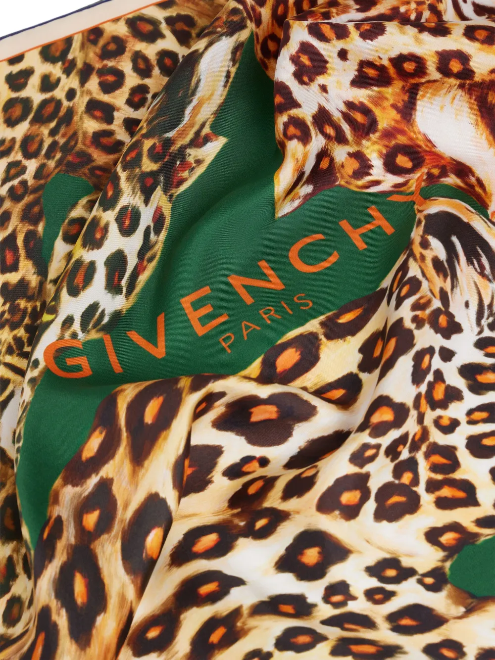 Givenchy Zijden sjaal met luipaard-print Bruin