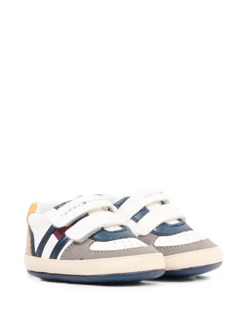 Tommy Hilfiger Junior zapatillas con cierre autoadherente