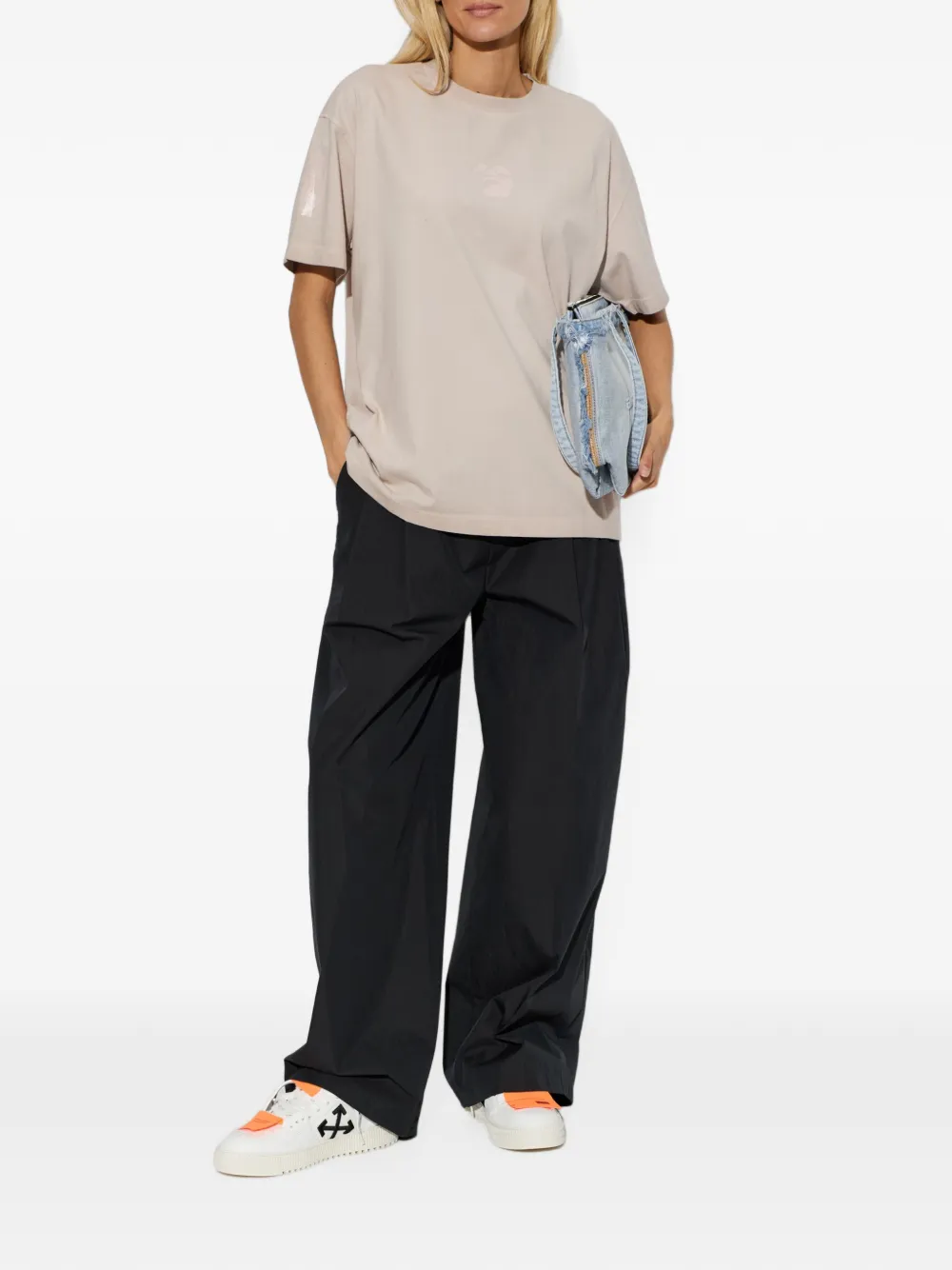 Off-White T-shirt met logoprint Beige