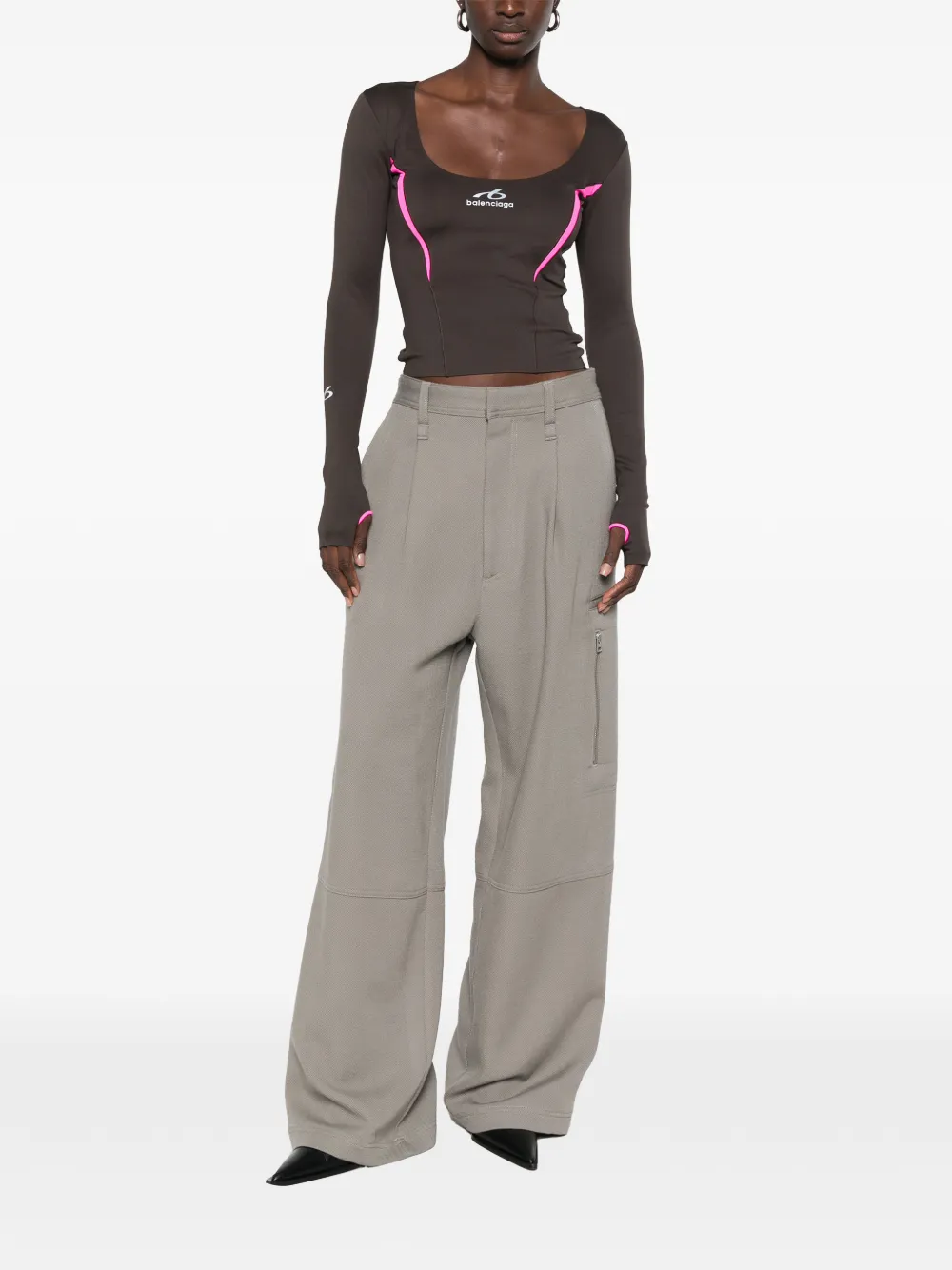 Balenciaga Top met contrasterende afwerking en logoprint Bruin