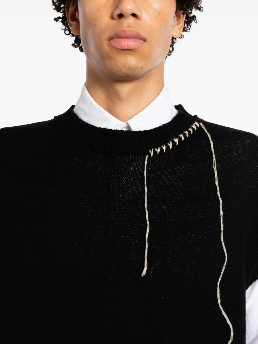 Yohji Yamamoto Mouwloze top met contrasterende stiksels Zwart