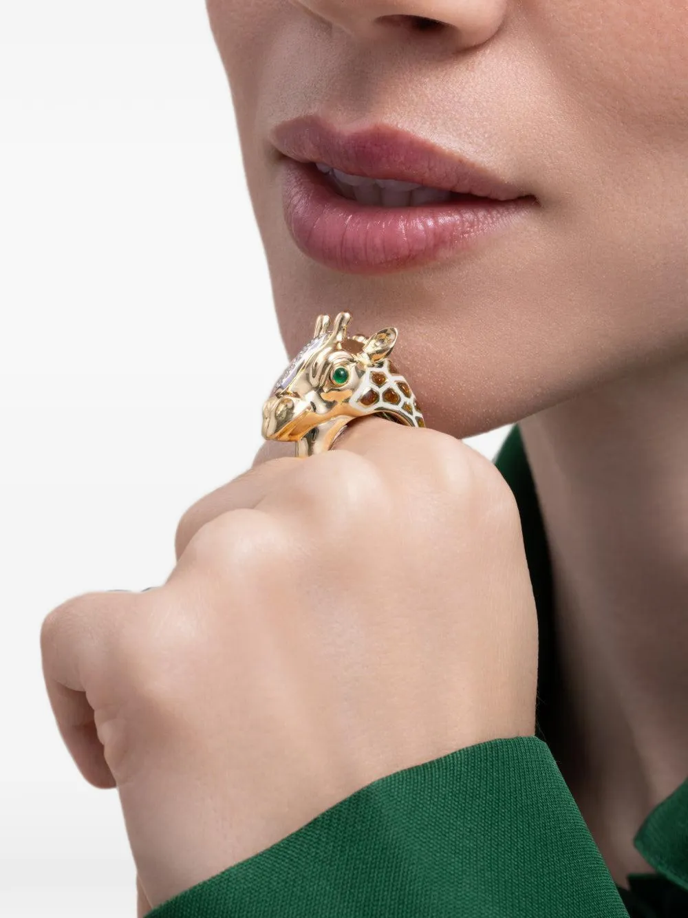 David Webb Emerald And Diamond Ring In 金色