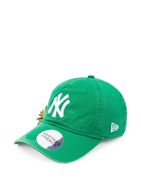 ANOTHER CHANCE casquette à logo brodé et détail de broche