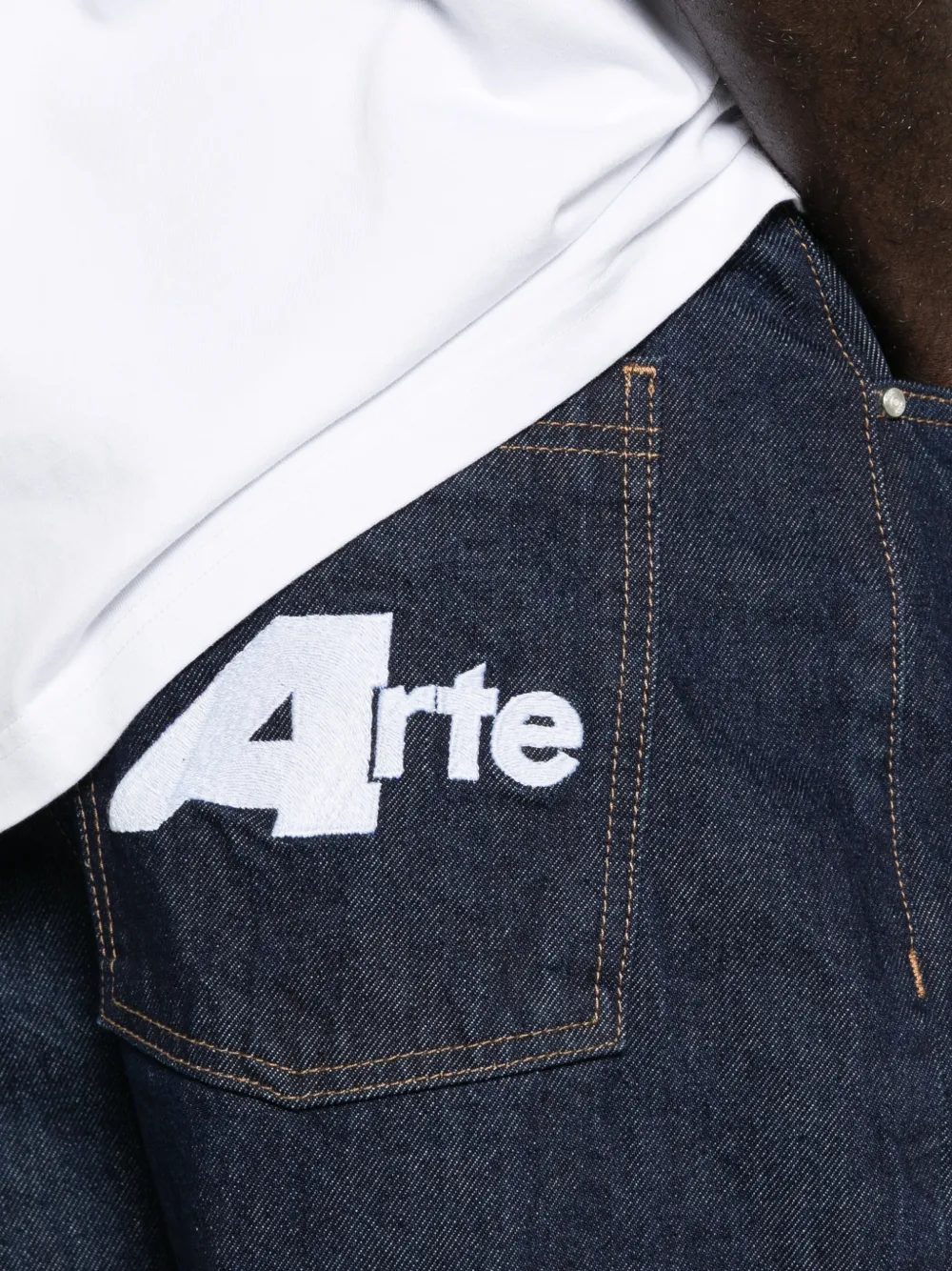 Arte Antwerp Jeans met geborduurd logo en riemlus Blauw