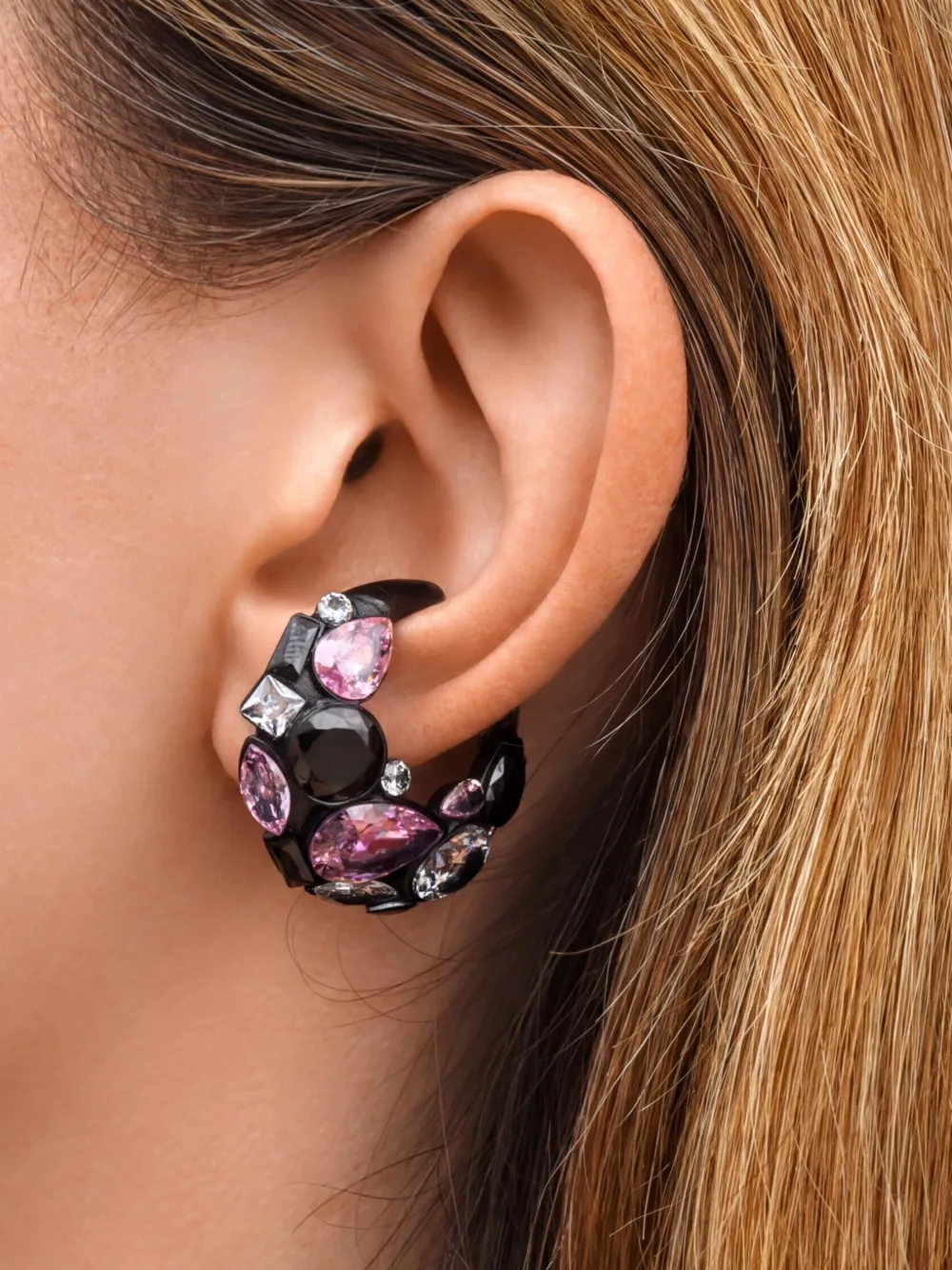 YPARIS Dahlia crystal-embellished ear cuff - Nero