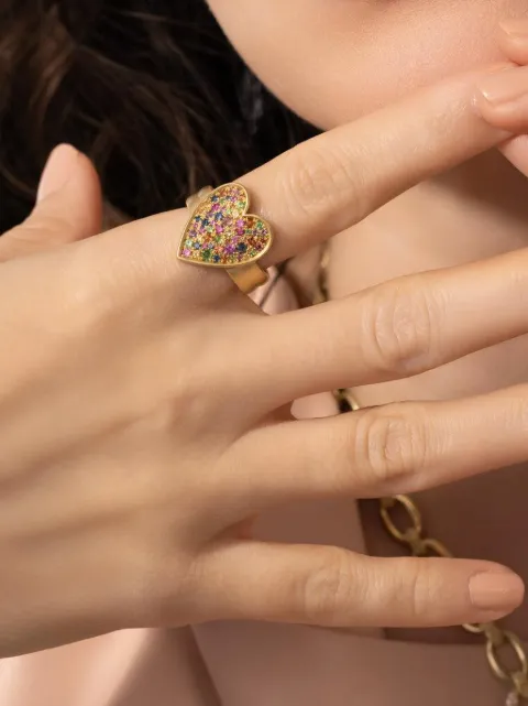 Leigh Maxwell anillo con piedras de corte corazón