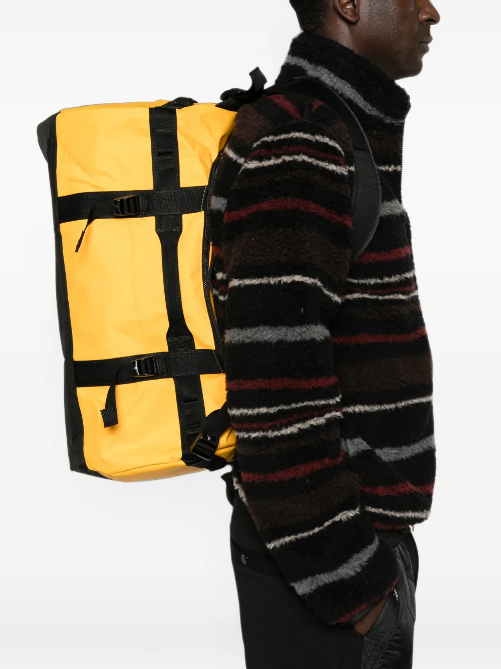 The North Face Base Camp rugzak met gespbandje Geel