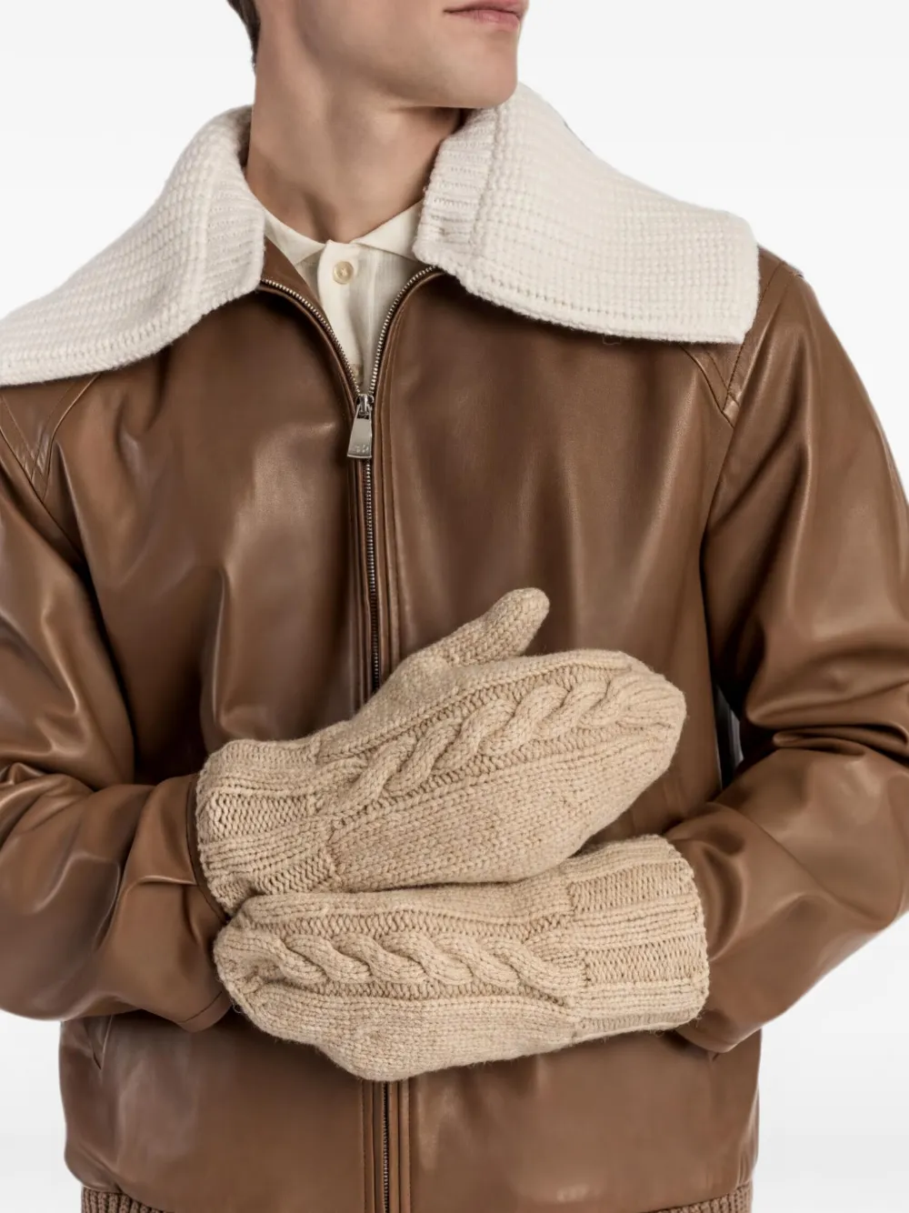 Malo Kabelgebreide handschoenen Beige