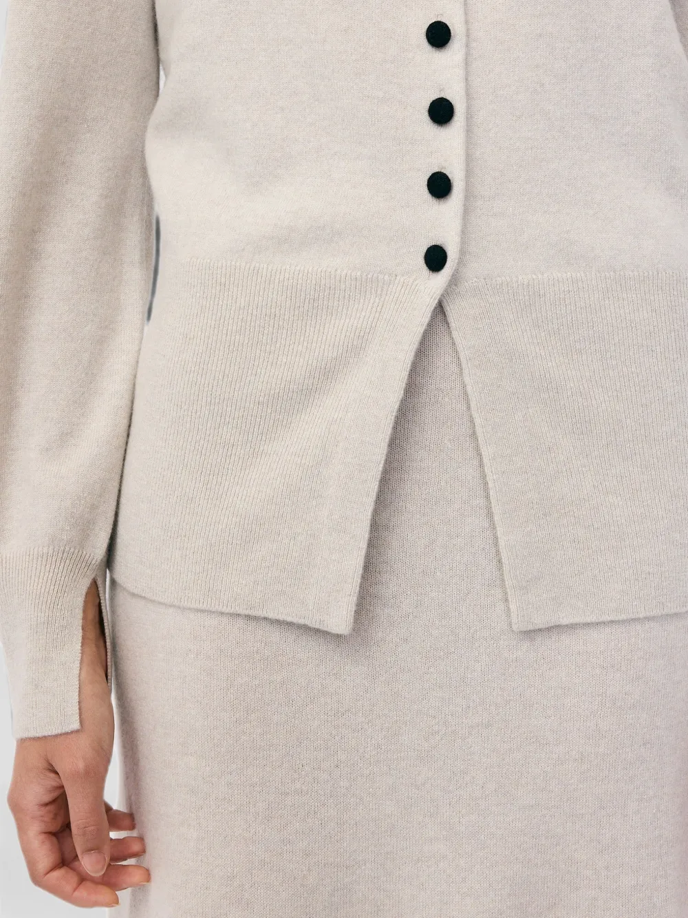 Lisa Yang Maven ribgebreid button-up vest Beige