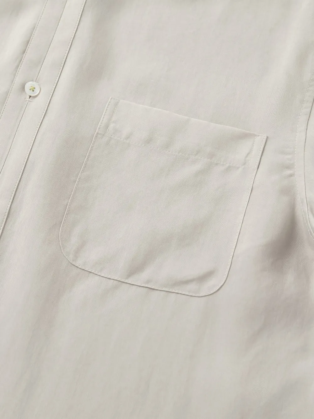 Shanghai Tang Fortune overhemd met ronde opstaande kraag en borstzak Beige
