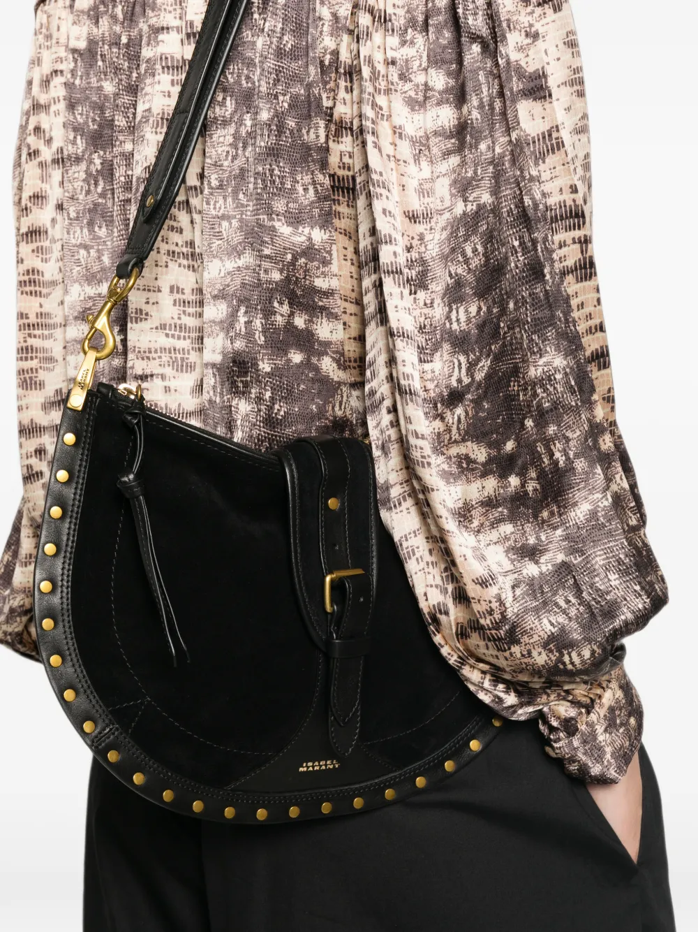 ISABEL MARANT Oskan Soft leren schoudertas met studs Zwart