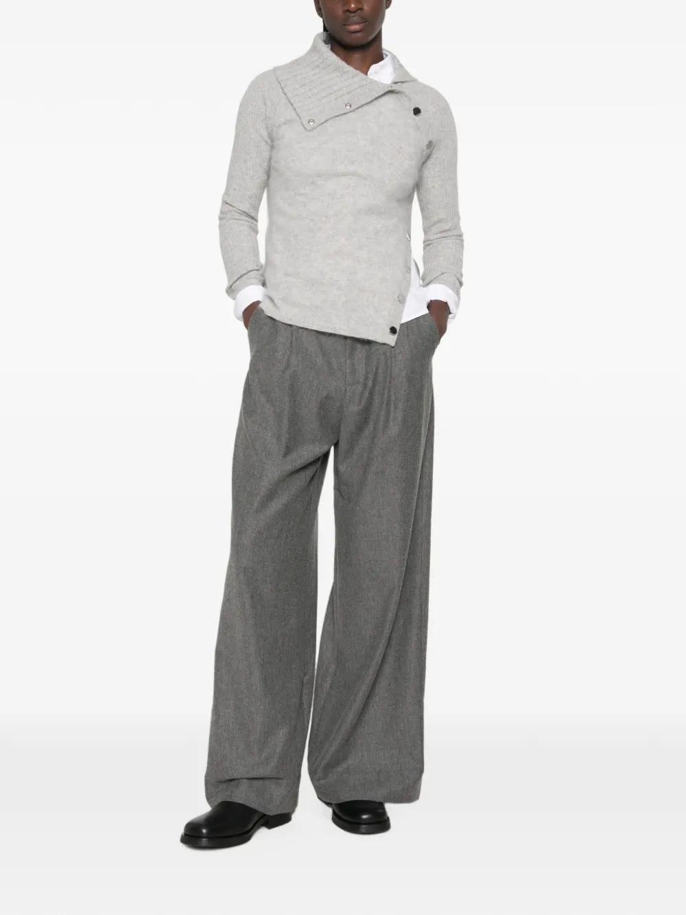 Sportmax Gebreide trui met asymmetrische sluiting en geribbelde mouwen Grijs