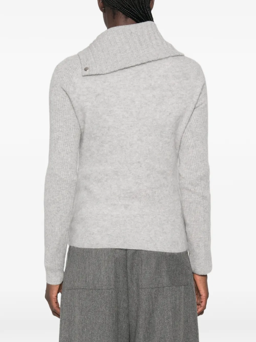 Sportmax Gebreide trui met asymmetrische sluiting en geribbelde mouwen Grijs