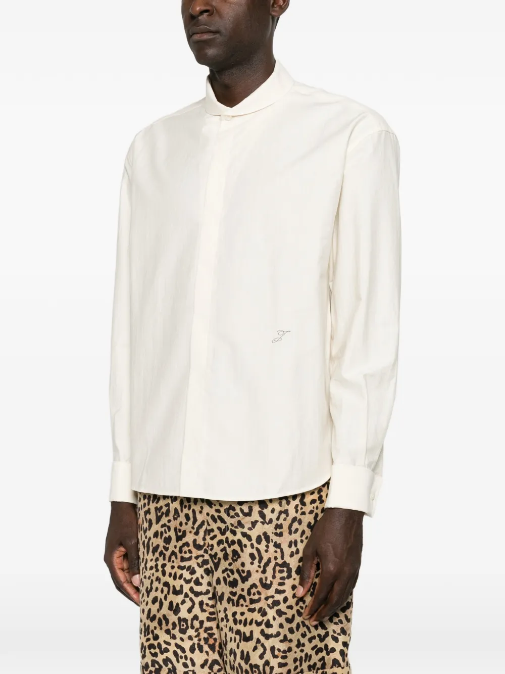 Jacquemus Overhemd met Peter Pan-kraag Beige