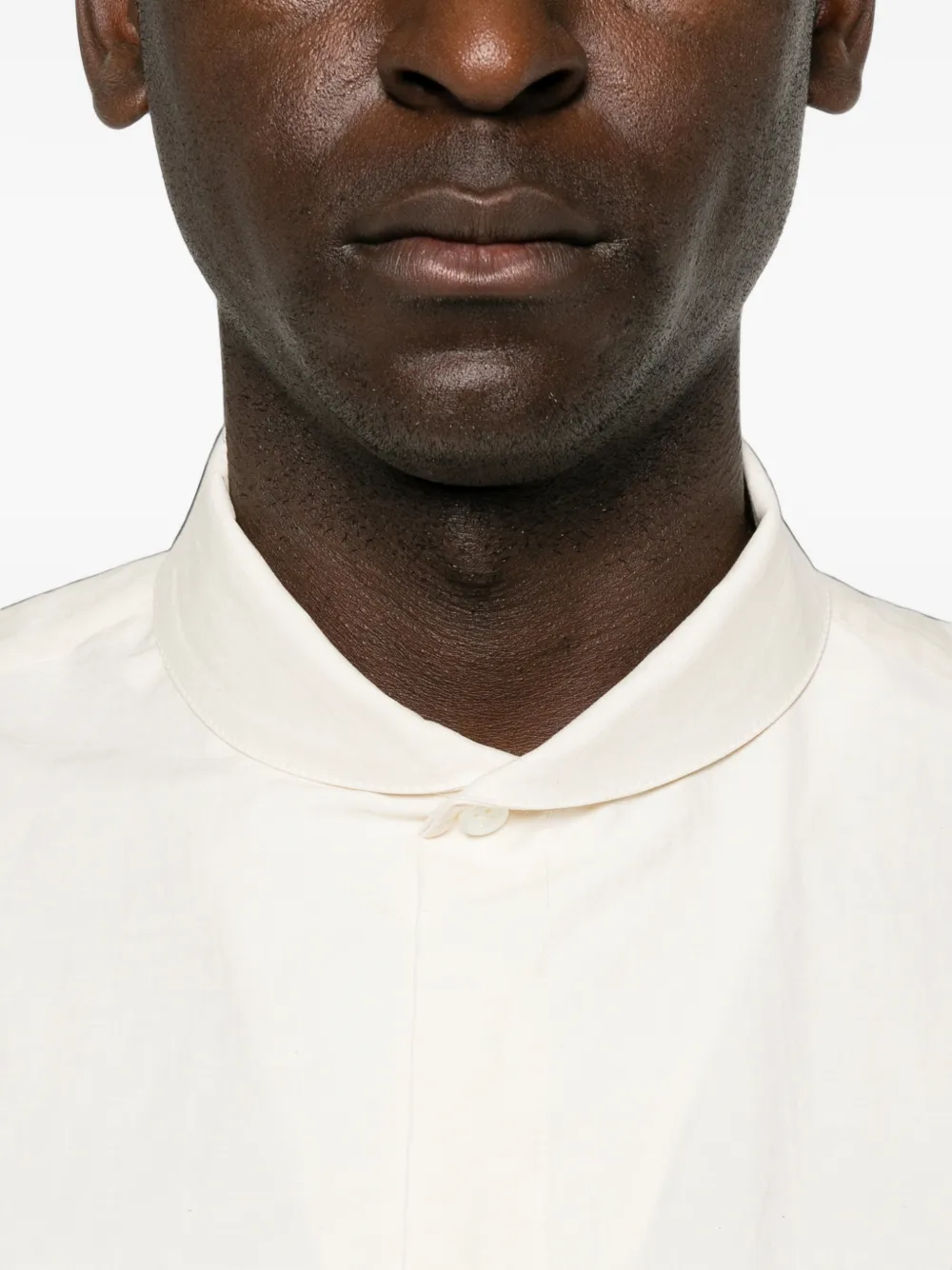 Jacquemus Overhemd met Peter Pan-kraag Beige