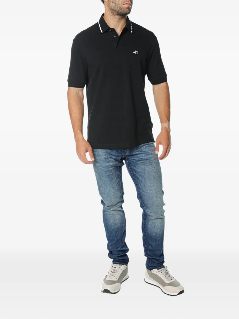 Armani Exchange logo-embroidered polo shirt Zwart