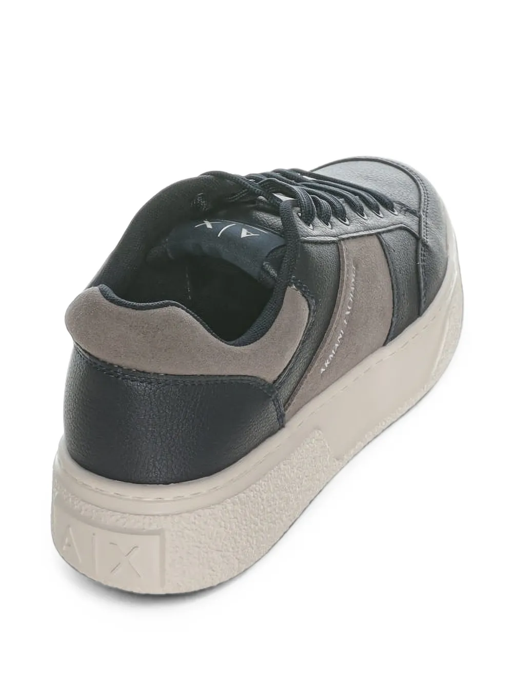 Armani Exchange logo-print panelled sneakers Blauw