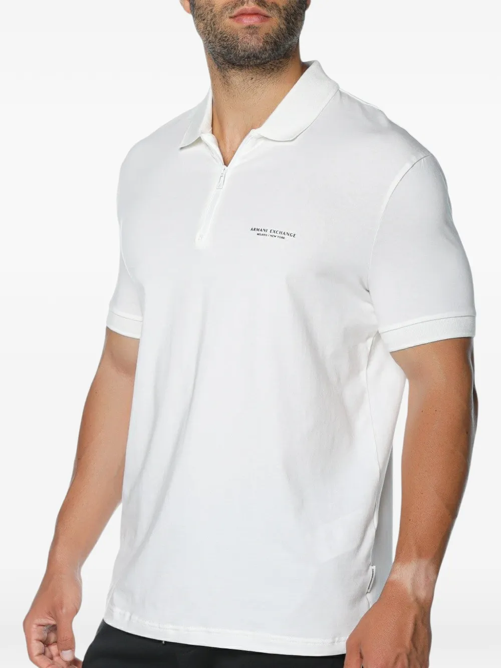 Armani Exchange logo-print zip-fastening polo shirt Wit