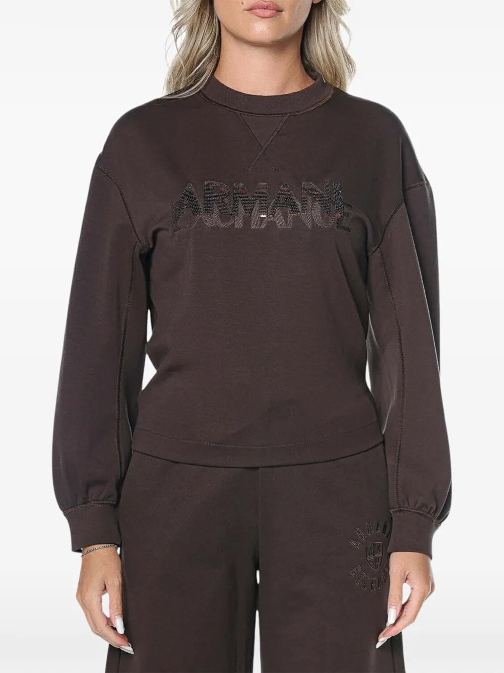 Armani Exchange sequinned-logo V-stitch sweatshirt - Marrone