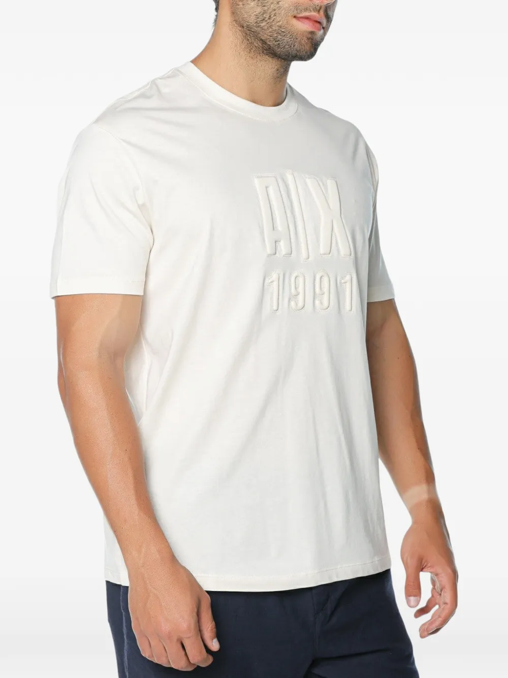 Armani Exchange embossed-logo crew-neck T-shirt Wit