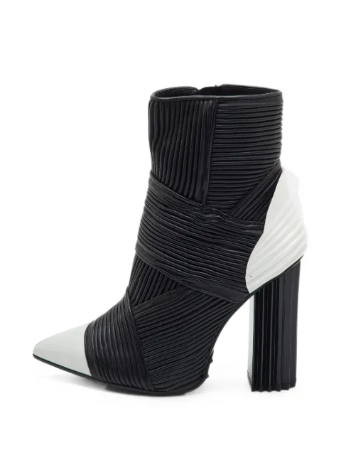 Balmain Pre-Owned ribbed pointed toe ankle boots