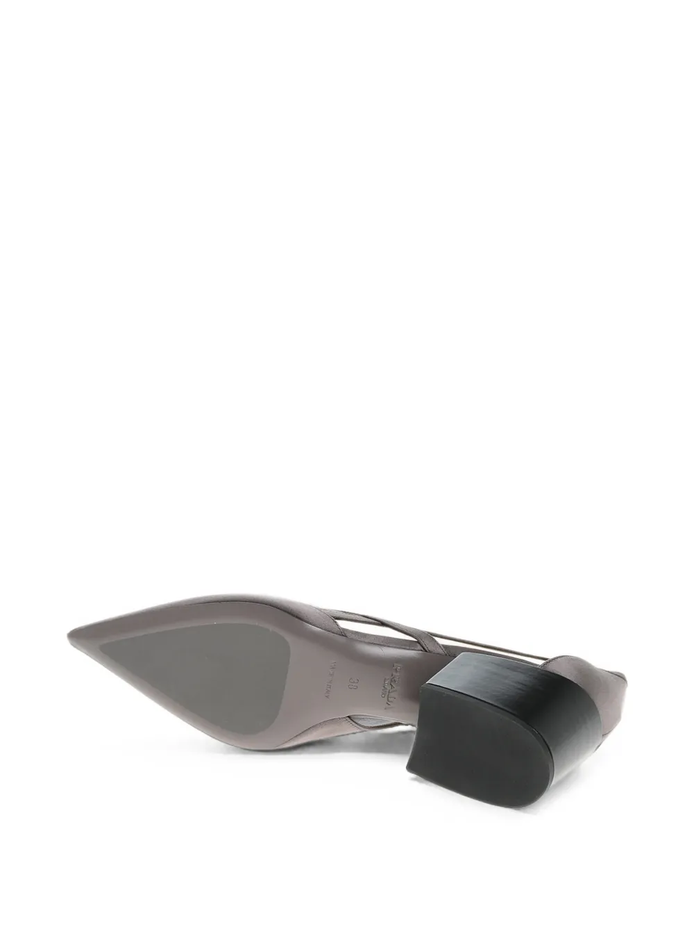 Prada cut-out pointed-toe pumps Grijs