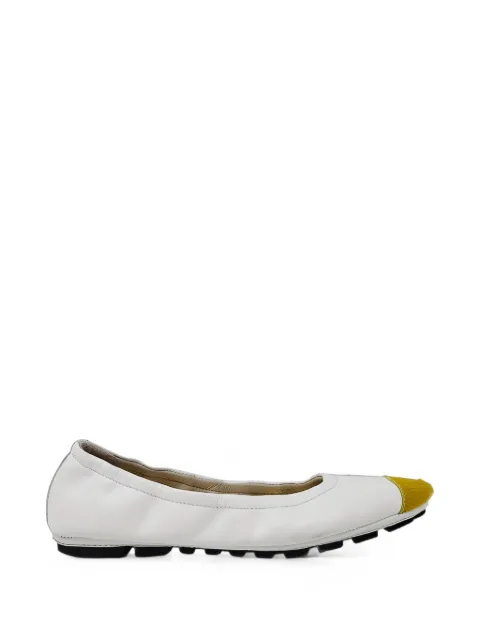 Moda ballerines à bout pointu en poils de veau
