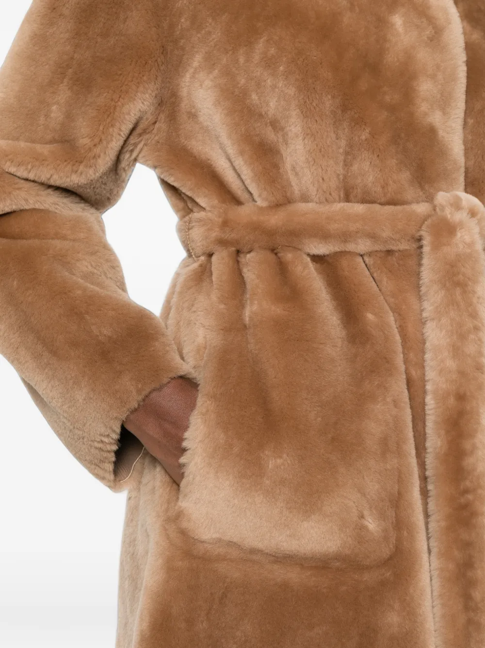 Suprema x Eraldo lammy jas met ceintuur Beige