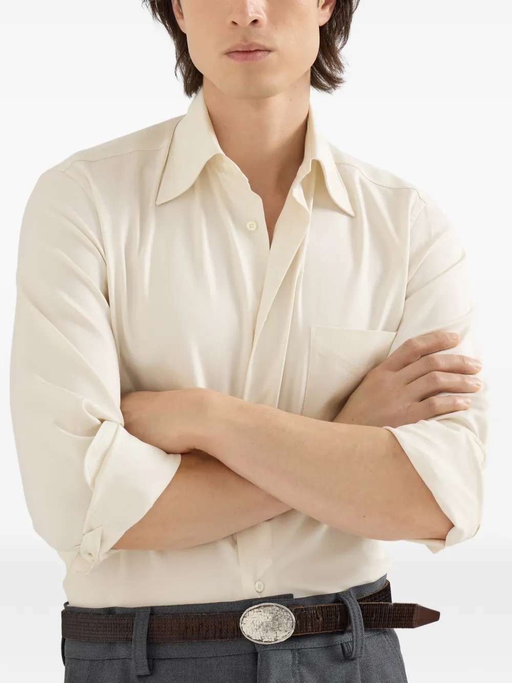 Brunello Cucinelli Stukgeverfd twill overhemd met Italiaanse kraag en borstzak Beige