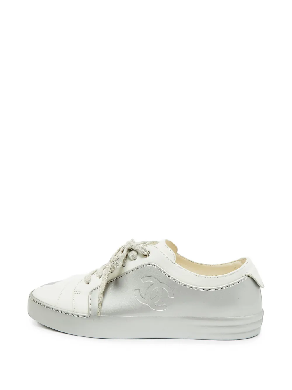 CHANEL Pre-Owned CC lace-up sneakers - Weiß