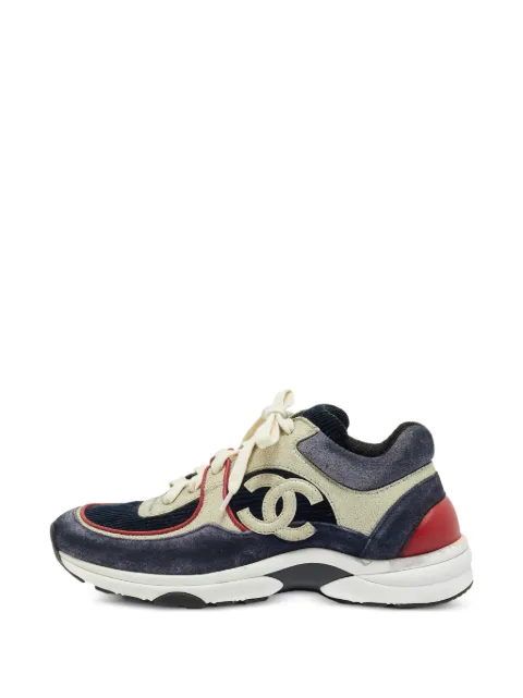CHANEL Pre-Owned CC lace-up sneakers