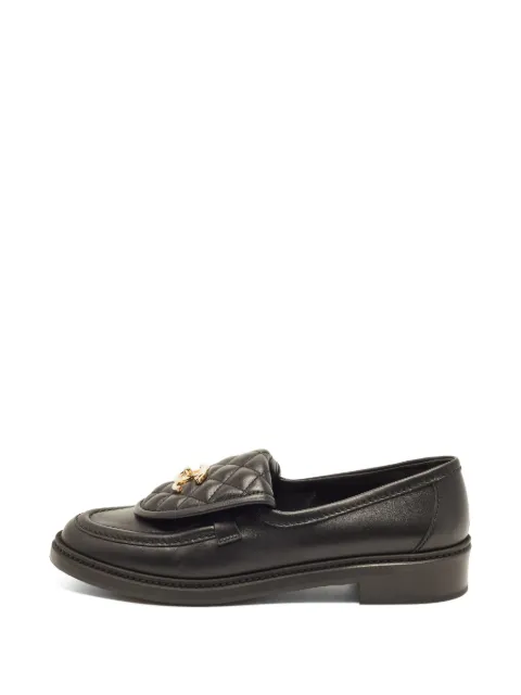 CHANEL Pre-Owned Interlocking CC diamond-quilted loafers