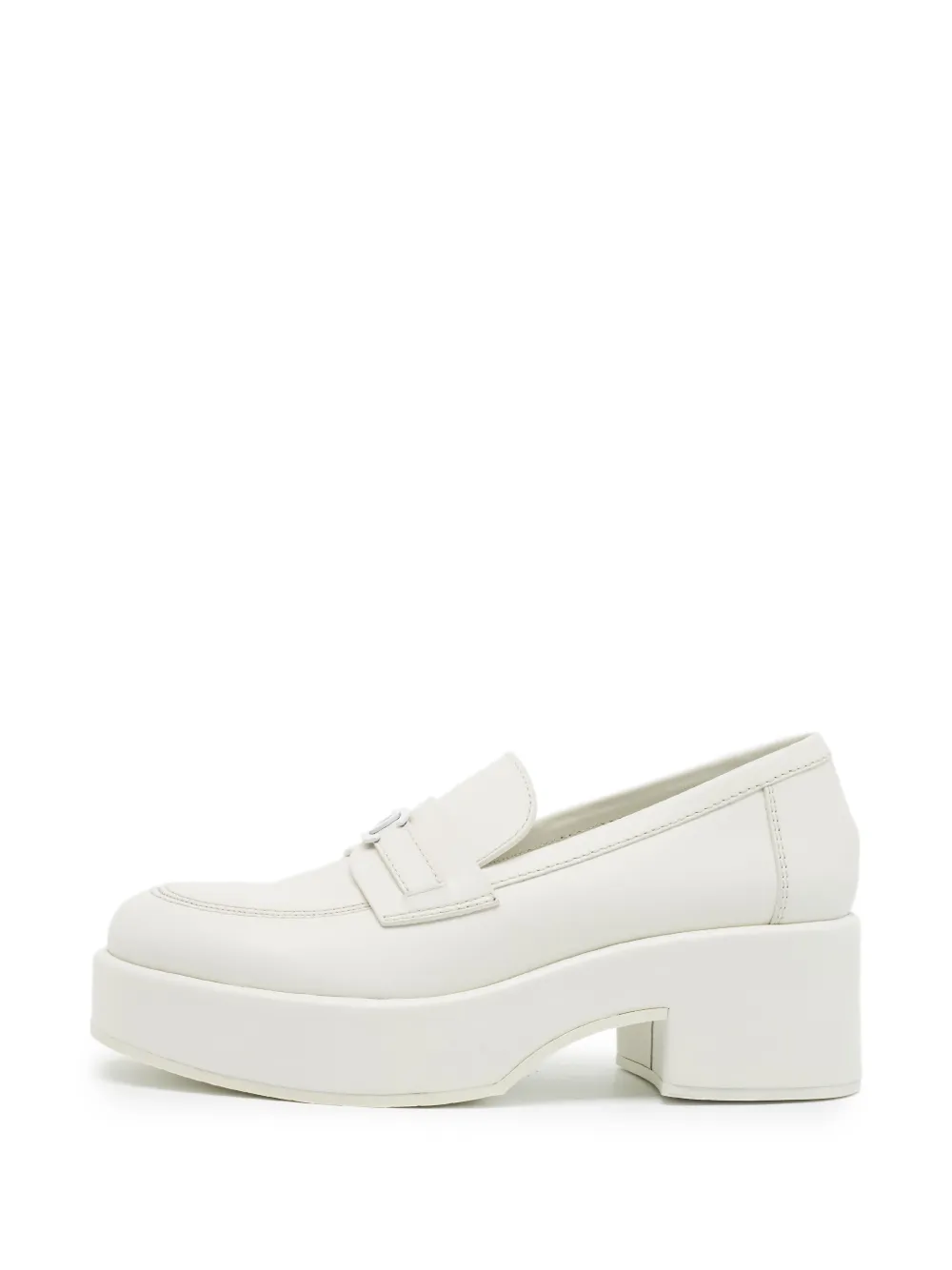 CHANEL Pre-Owned CC plaque platform loafers - Bianco