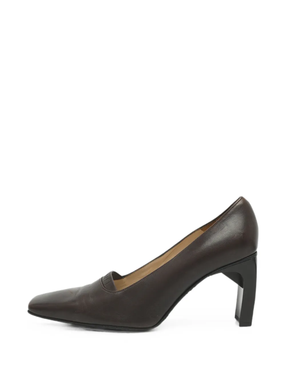 CHANEL Pre-Owned logo-embossed square-toe pumps - Braun
