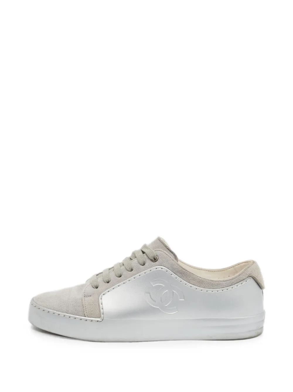 CHANEL Pre-Owned CC lace-up sneakers - Grau