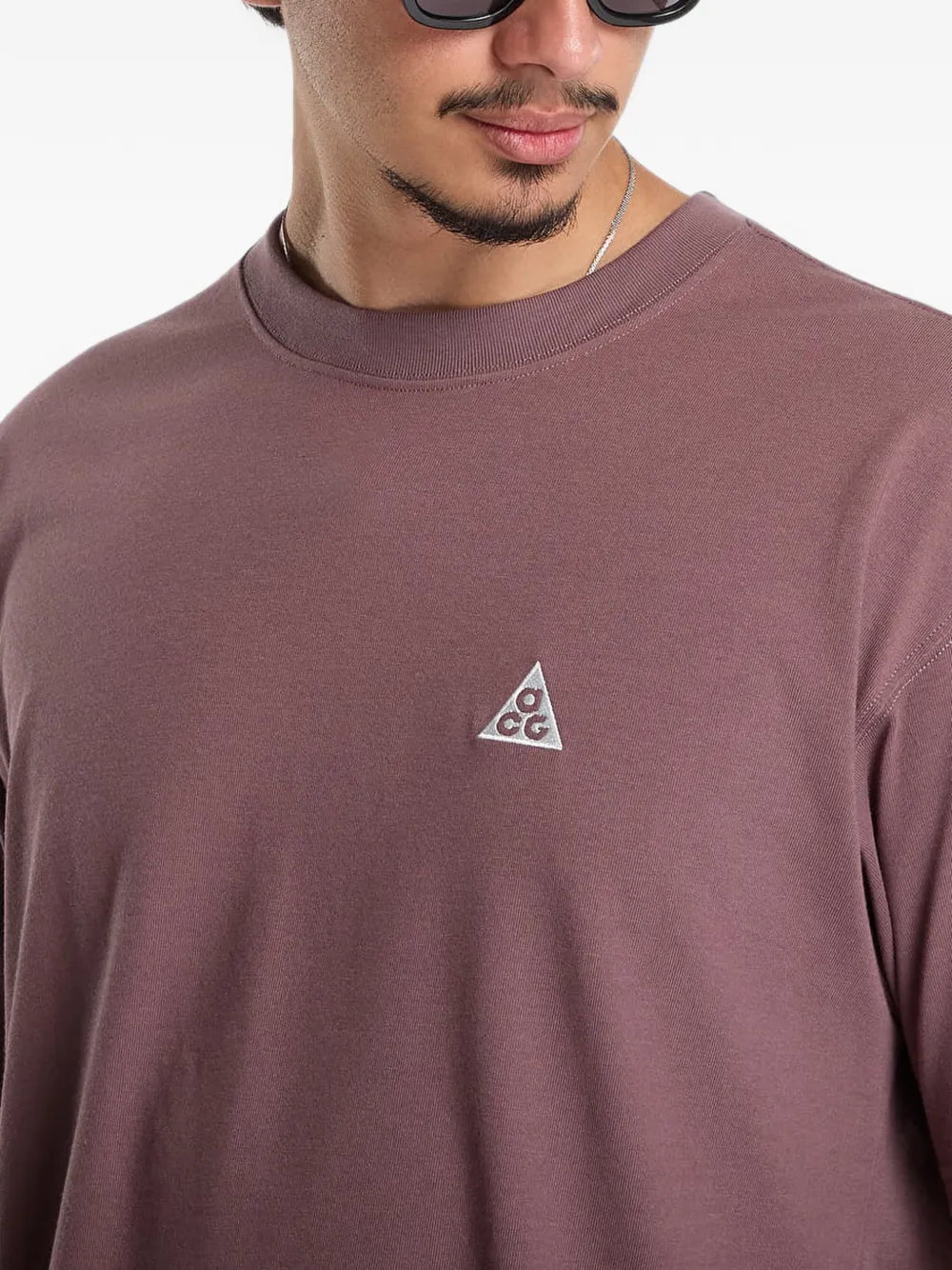 Nike ACG logo-patch T-shirt Paars