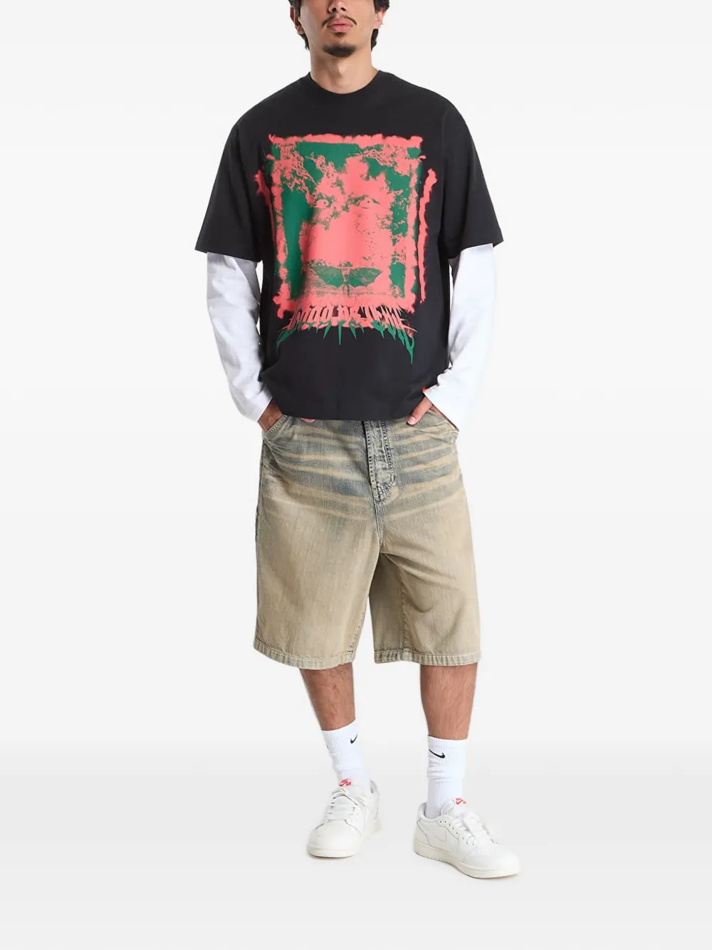 Nike Sportswear Good vs Evil graphic-print T-shirt Zwart