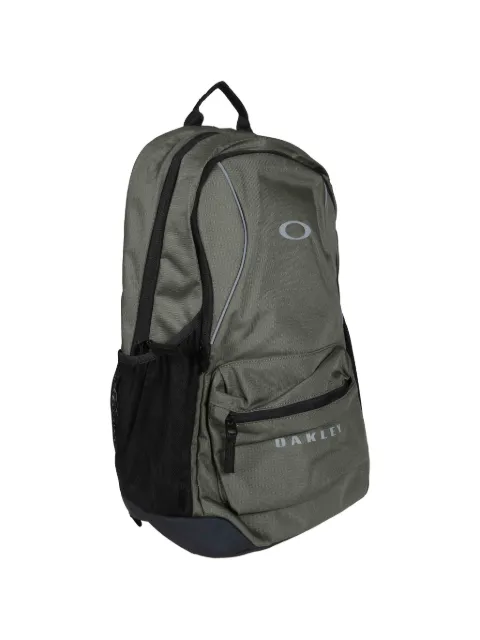Oakley Spark Traverse backpack