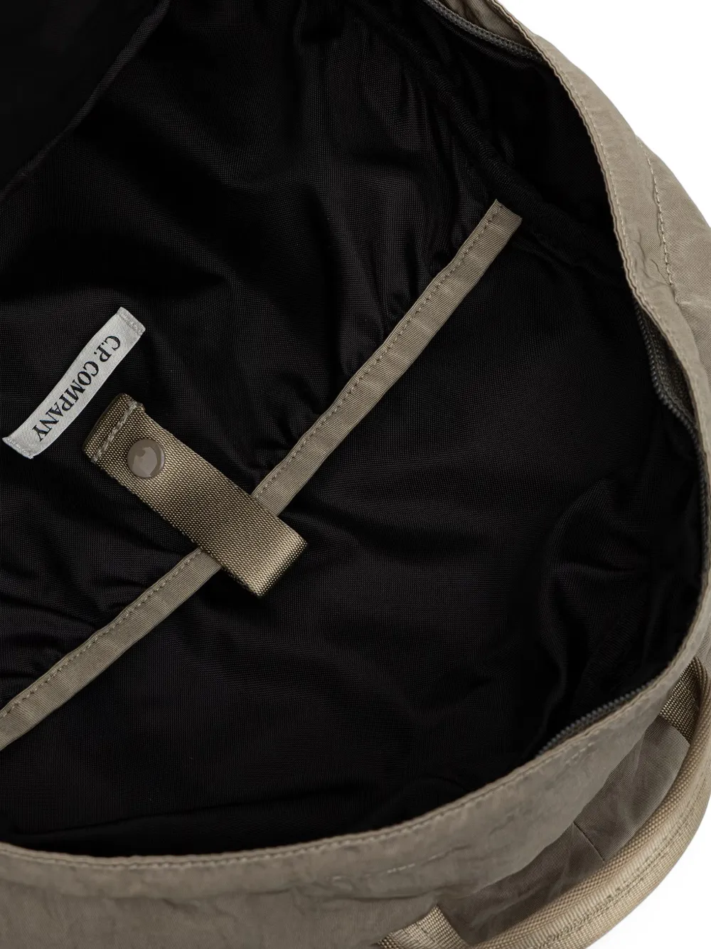 C.P. Company Rugzak met Lens-detail Beige