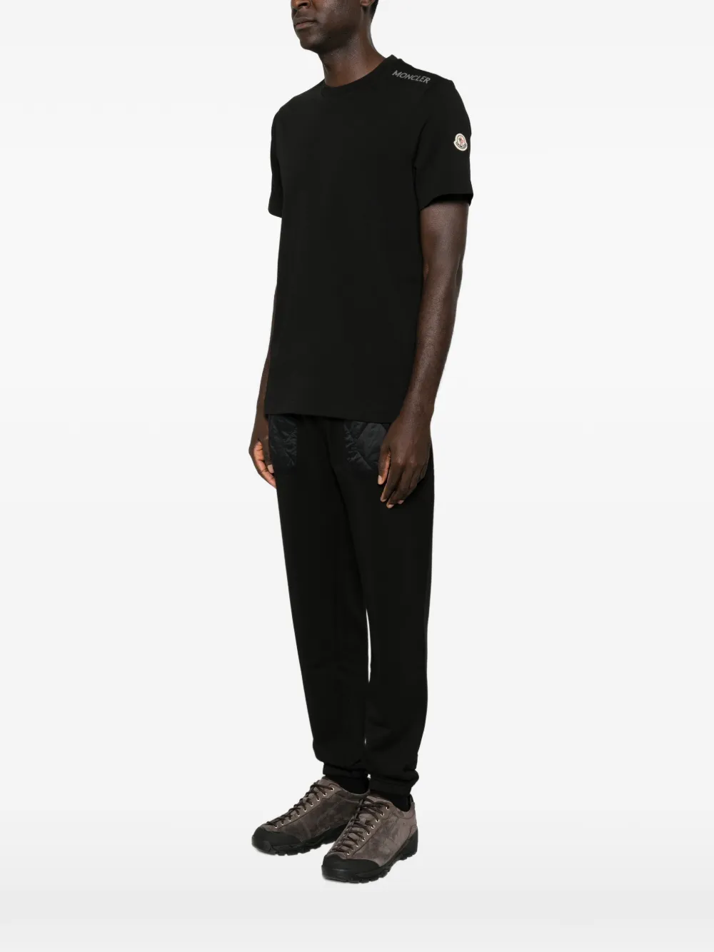 Moncler Katoenen T-shirt met logopatch Zwart