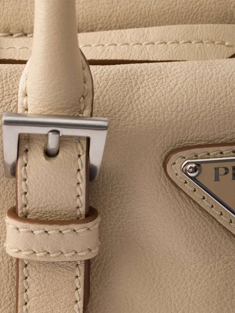 Prada Karin kleine leren tas Beige