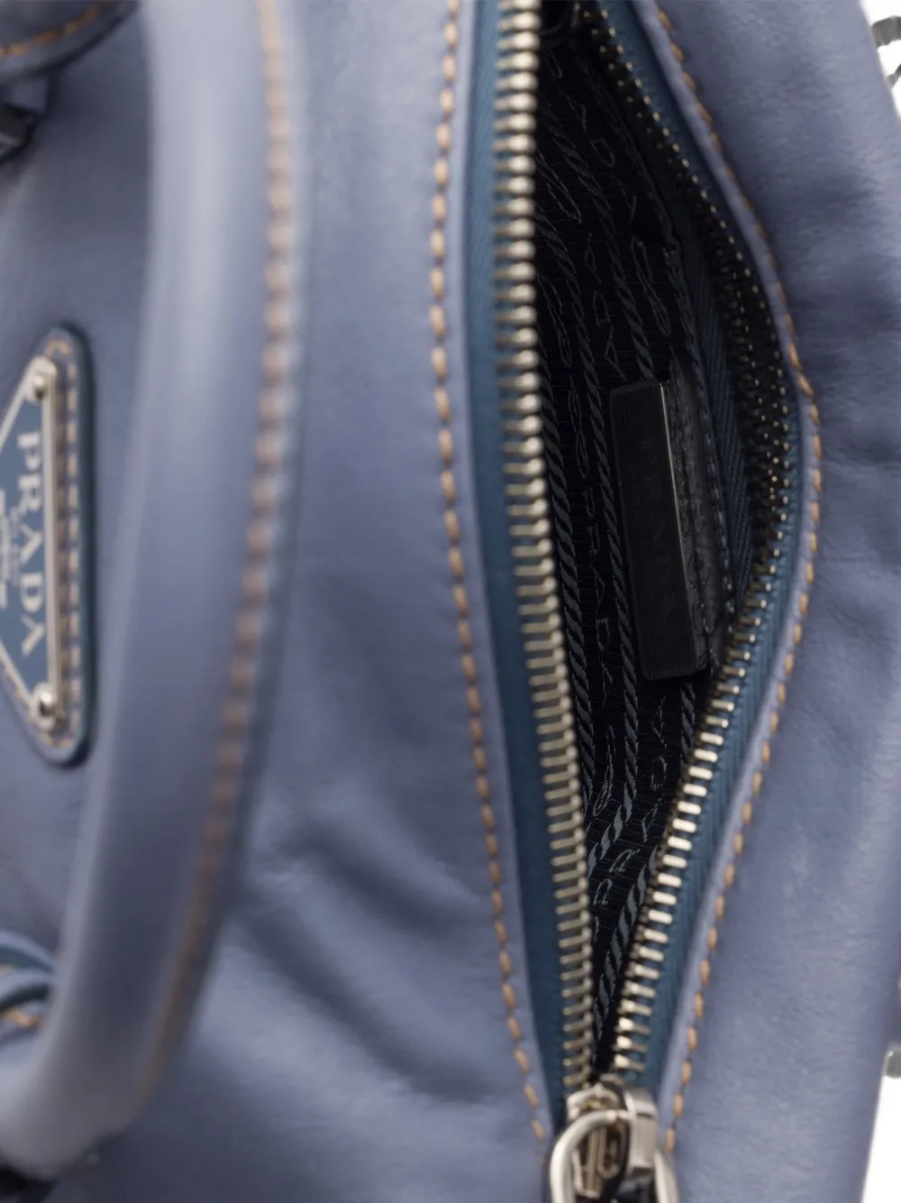 Prada Karin kleine leren tas Blauw