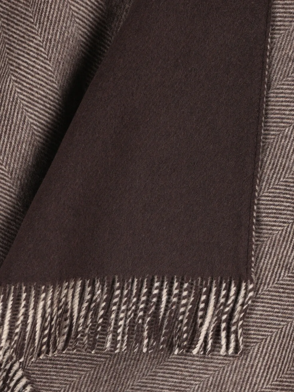 Brunello Cucinelli Poncho met visgraat-patroon en franje-afwerking Bruin