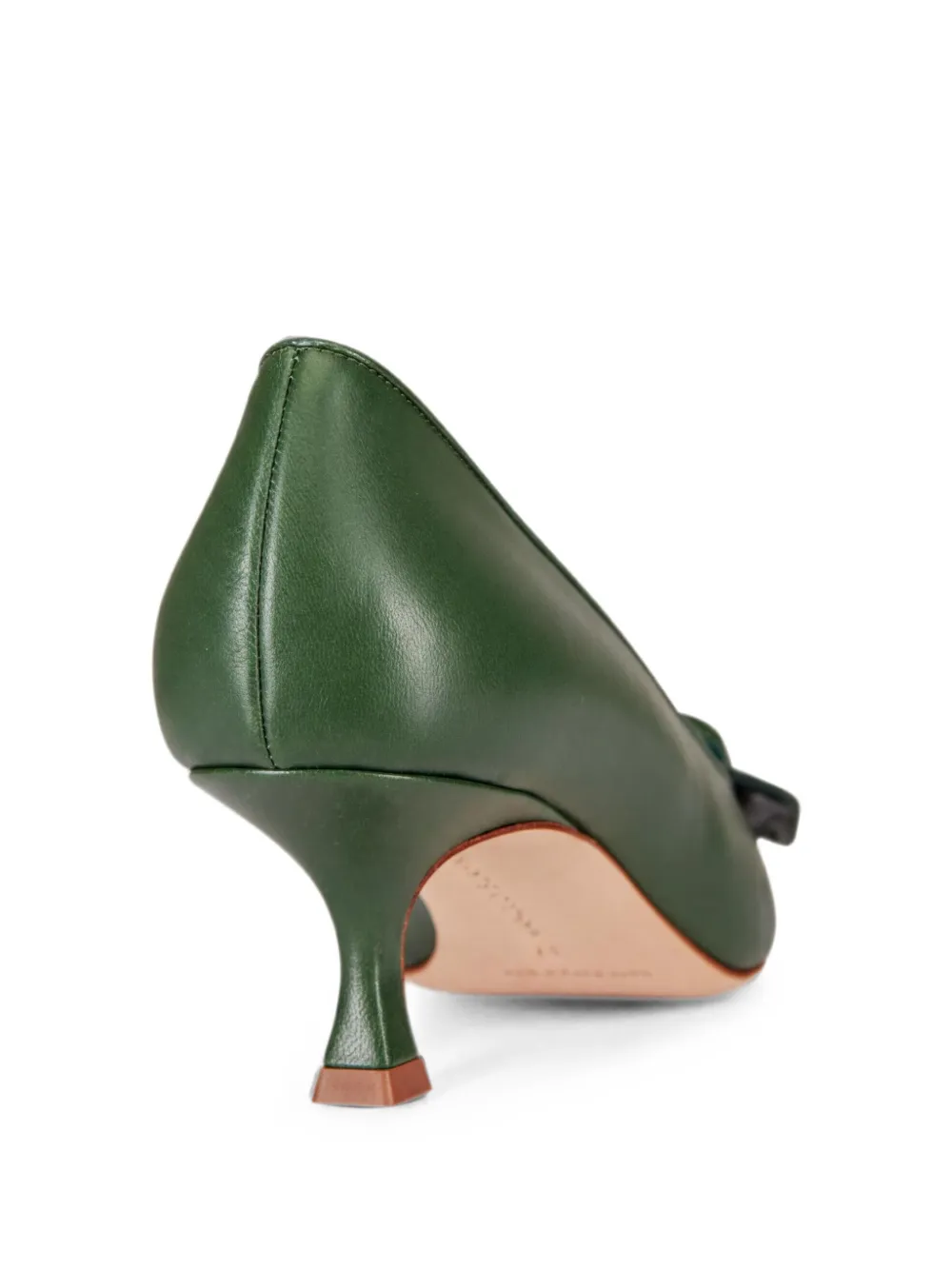 Manolo Blahnik Maysale buckle-detail pointed-toe pumps Groen